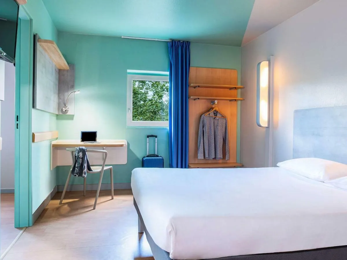** Hotel Ibis Budget Grigny Centre France