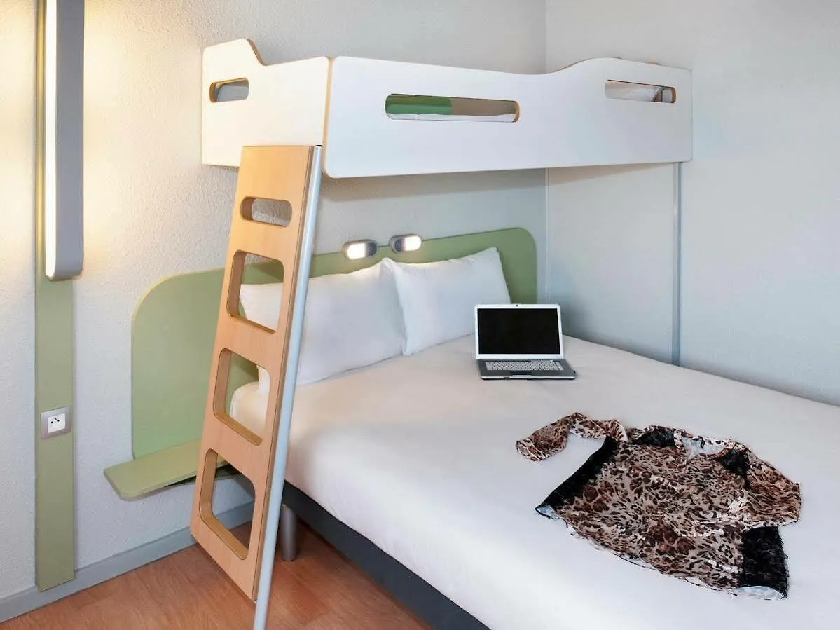 Ibis Budget Grigny Centre Hotel