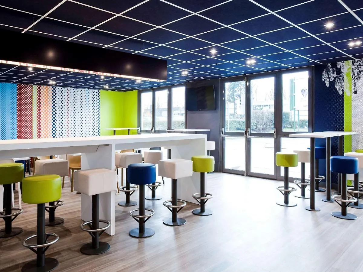 Ibis Budget Grigny Centre 2*, Grigny (Essonne)